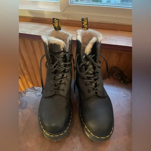 Dr Martens 1460 Serena Fur Lined Boots - Picture 1 of 7